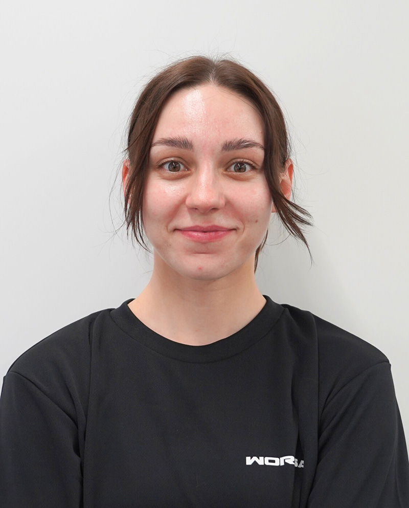 Alina Sevets（セべツ・アリーナ）