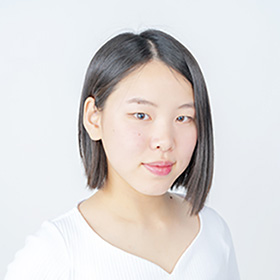 真霜 梢